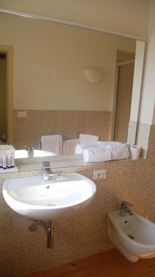 Bed and Breakfast Dependance Del Brenta Fiesso dʼArtico Esterno foto