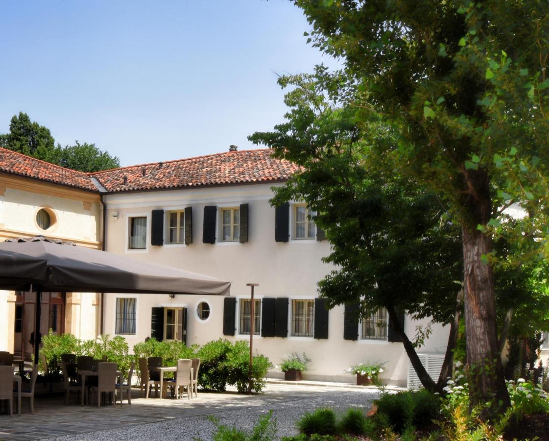 Bed and Breakfast Dependance Del Brenta Fiesso dʼArtico Esterno foto